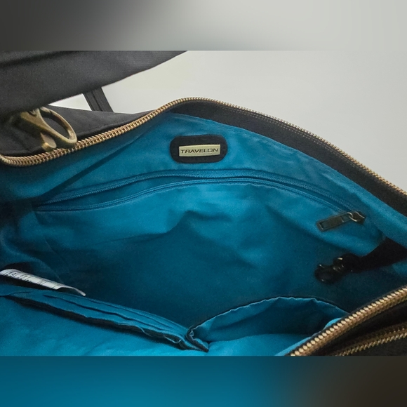 Travelon Black Crossbody Shoulder Bag - Picture 5 of 5